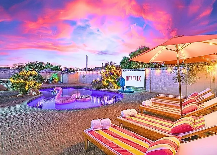 Ella's Oasis •heated Pool •hot Tub • Near Old Town * Scottsdale