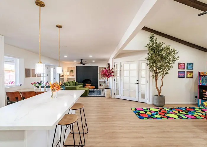 Holiday home Ella's Oasis •heated Pool •hot Tub • Near Old Town Scottsdale