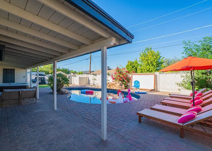 Holiday home Ella's Oasis •heated Pool •hot Tub • Near Old Town Scottsdale