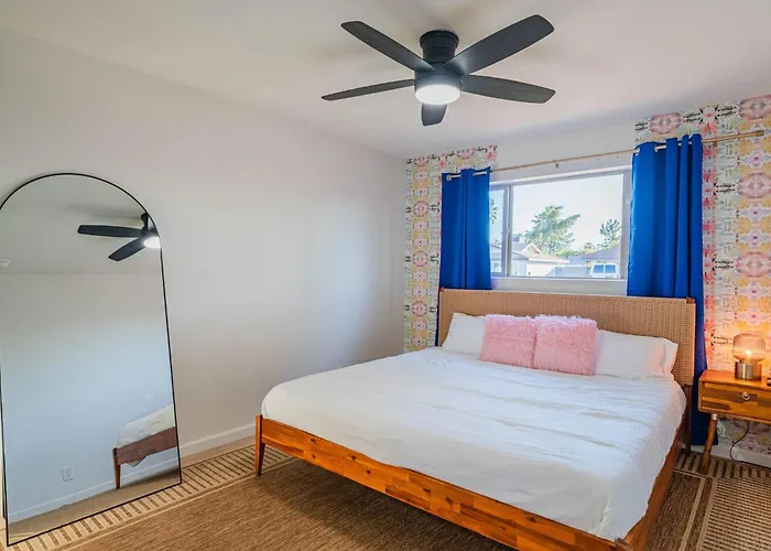 Ella's Oasis •heated Pool •hot Tub • Near Old Town Holiday home *