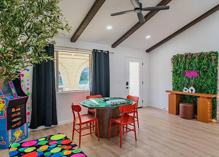 Ella's Oasis •heated Pool •hot Tub • Near Old Town