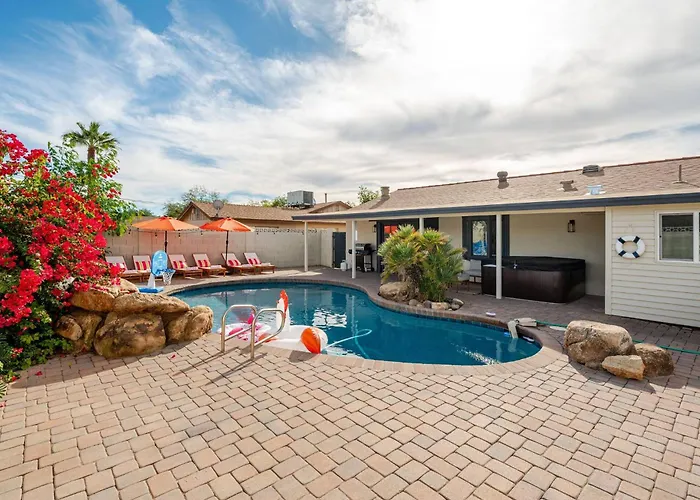Ella's Oasis •heated Pool •hot Tub • Near Old Town