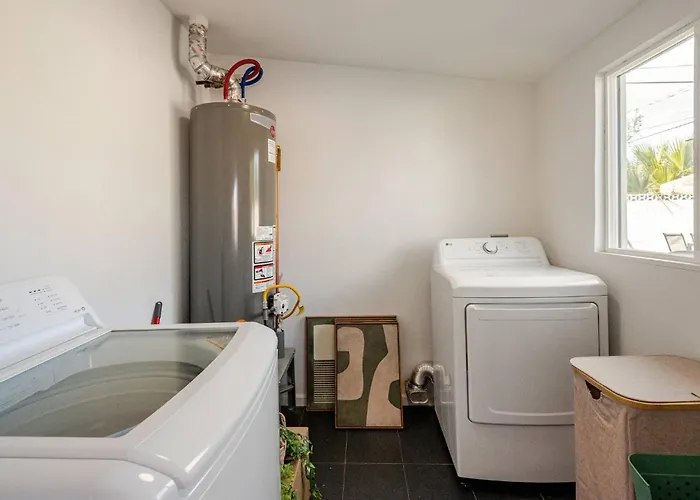 Ella's Oasis •heated Pool •hot Tub • Near Old Town Scottsdale
