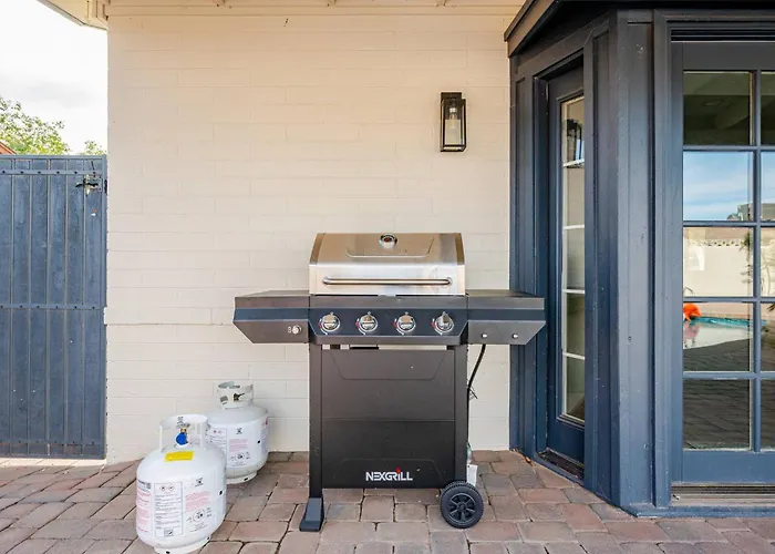 Holiday home Ella's Oasis •heated Pool •hot Tub • Near Old Town Scottsdale