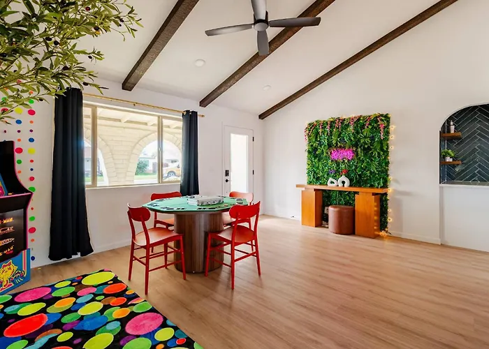Ella's Oasis •heated Pool •hot Tub • Near Old Town Holiday home Scottsdale