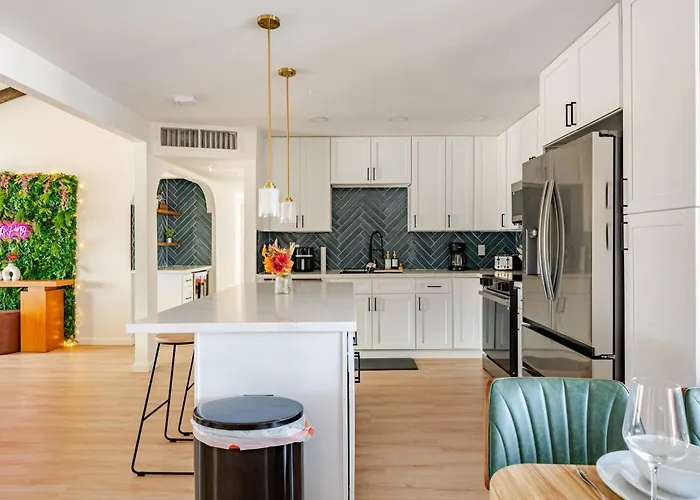 Ella's Oasis •heated Pool •hot Tub • Near Old Town * Scottsdale